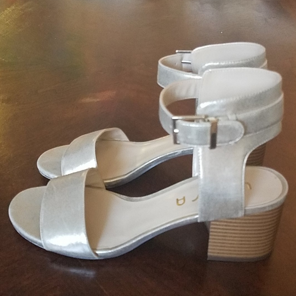 Unisa rose gold sandles with buckle
